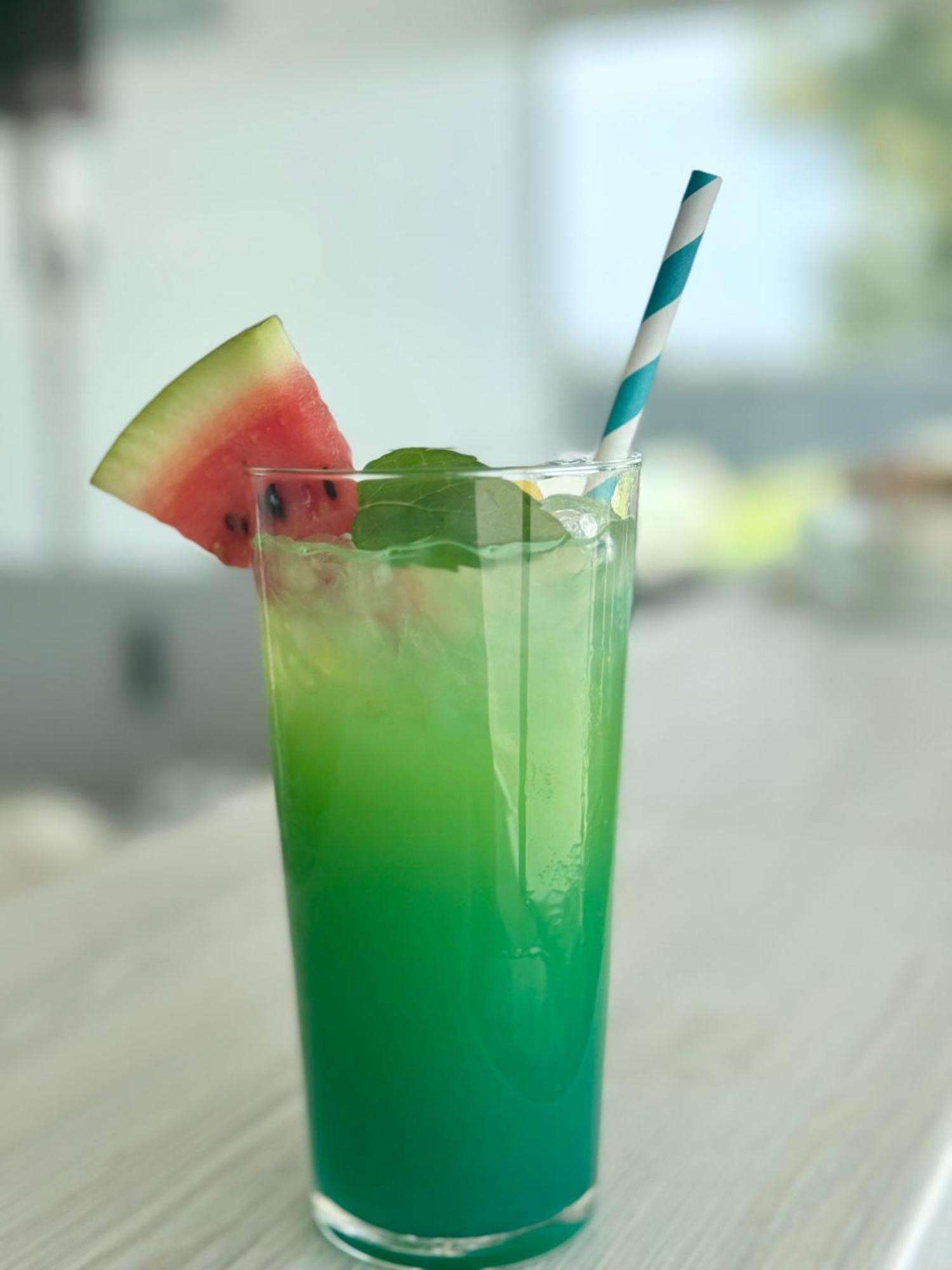 Destino Wakacyjne Domki-Dwa Podgrzewane Baseny-Drink Bar เมียลโน ภายนอก รูปภาพ